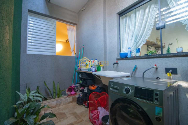 Imagem Casa com 4 Quartos à Venda, 230 m² em Ferrazópolis - São Bernardo Do Campo Imagem Casa com 4 Quartos à Venda, 230 m² em Ferrazópolis - São Bernardo Do Campo