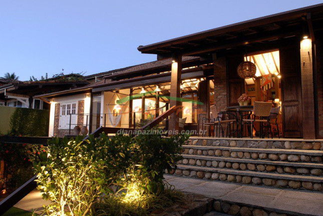 Imagem Casa com 9 Quartos à Venda, 454 m² em Ferradura - Búzios Imagem Casa com 9 Quartos à Venda, 454 m² em Ferradura - Búzios