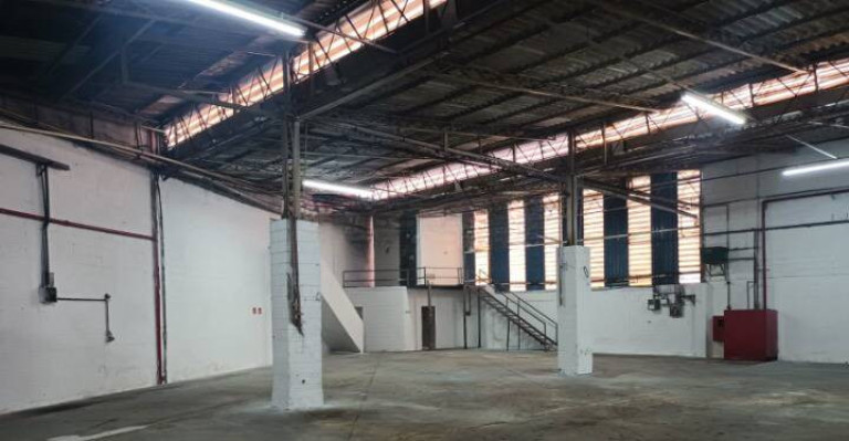 Imagem Galpão à Venda, 1.800 m² em Vila Nogueira - Diadema