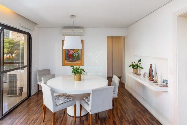 Imagem Apartamento com 3 Quartos à Venda, 120 m² em Moema - São Paulo