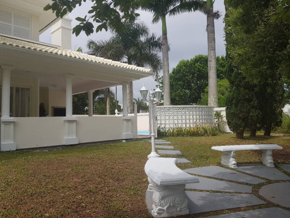 Imagem Casa com 4 Quartos à Venda, 226 m² em Jurerê Internacional - Florianópolis Imagem Casa com 4 Quartos à Venda, 226 m² em Jurerê Internacional - Florianópolis