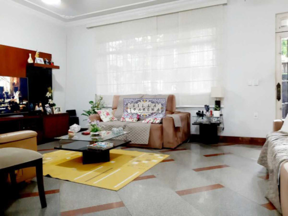 Imagem Imóvel com 6 Quartos à Venda, 480 m² em Vila Isabel - Rio De Janeiro Imagem Imóvel com 6 Quartos à Venda, 480 m² em Vila Isabel - Rio De Janeiro
