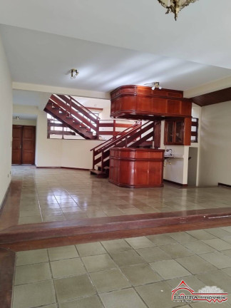 Imagem Casa com 9 Quartos para Alugar, 600 m² em Centro - Jacareí Imagem Casa com 9 Quartos para Alugar, 600 m² em Centro - Jacareí