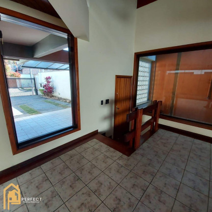 Imagem Casa com 3 Quartos à Venda, 400 m² em Jardim Das Nações - Taubaté Imagem Casa com 3 Quartos à Venda, 400 m² em Jardim Das Nações - Taubaté