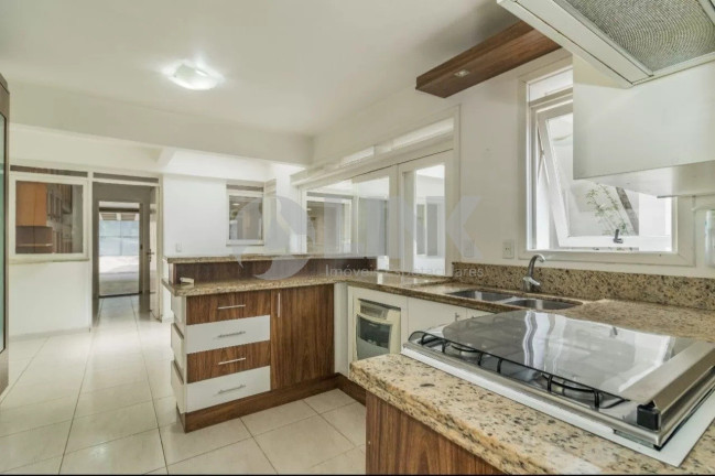 Imagem Casa com 4 Quartos à Venda, 250 m² em Menino Deus - Porto Alegre