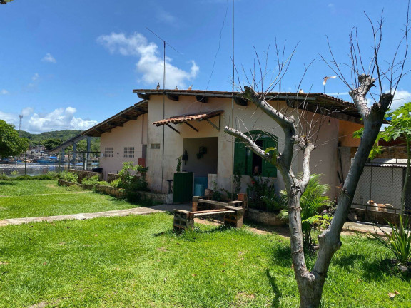 Imagem Casa com 3 Quartos à Venda, 2.500 m² em Ilhéus Imagem Casa com 3 Quartos à Venda, 2.500 m² em Ilhéus