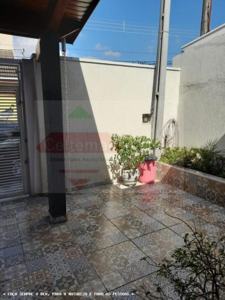 Imagem Casa com 2 Quartos à Venda, 74 m² em Vila Sao Geraldo - Taubaté Imagem Casa com 2 Quartos à Venda, 74 m² em Vila Sao Geraldo - Taubaté
