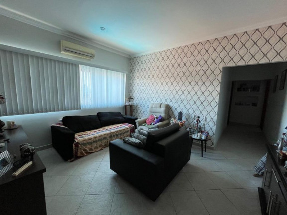 Imagem Casa com 6 Quartos à Venda, 449 m² em Adrianópolis - Manaus Ok Imagem Casa com 6 Quartos à Venda, 449 m² em Adrianópolis - Manaus Ok