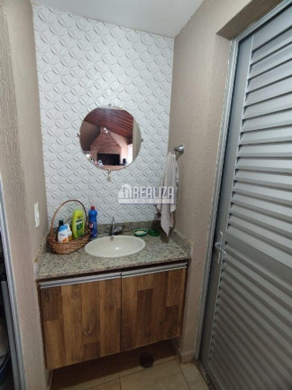 Imagem Casa com 4 Quartos à Venda, 430 m² em Jardim São Bento - Uberaba Imagem Casa com 4 Quartos à Venda, 430 m² em Jardim São Bento - Uberaba