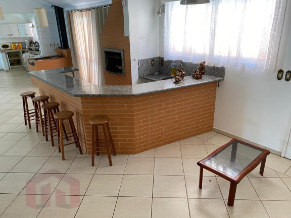 Imagem Imóvel com 4 Quartos à Venda, 2.000 m²
