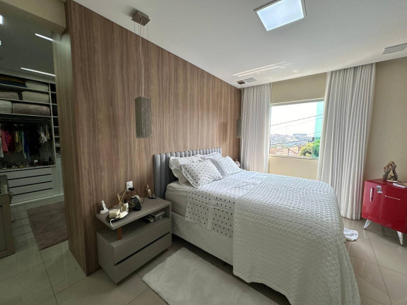 Imagem Casa com 3 Quartos à Venda, 360 m² em Paulo Camilo - Betim Imagem Casa com 3 Quartos à Venda, 360 m² em Paulo Camilo - Betim