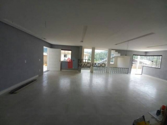 Casa com 5 Quartos à Venda, 570 m² em Parque Do Imbuí - Teresópolis