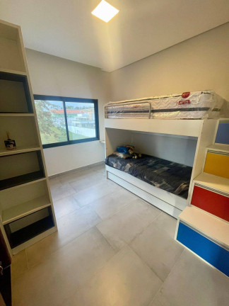 Imagem Casa com 4 Quartos à Venda, 450 m² em Botucatu
