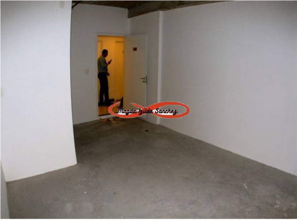 Imóvel Comercial à Venda, 26 m² em Vila Carrão - São Paulo