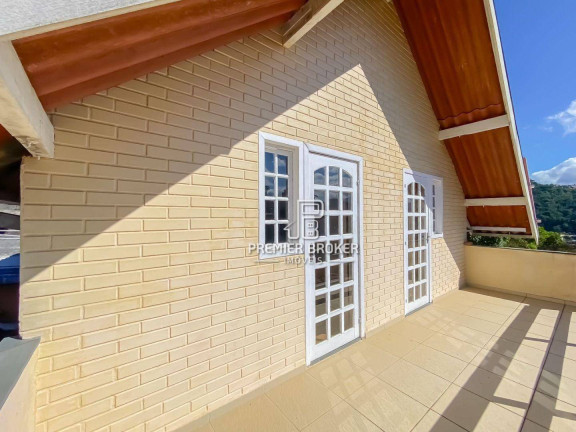 Imagem Casa com 4 Quartos à Venda, 158 m² em São Pedro - Teresópolis Imagem Casa com 4 Quartos à Venda, 158 m² em São Pedro - Teresópolis