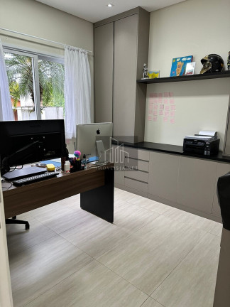 Imagem Casa com 3 Quartos à Venda, 263 m² em Alphaville - Santana De Parnaíba Imagem Casa com 3 Quartos à Venda, 263 m² em Alphaville - Santana De Parnaíba