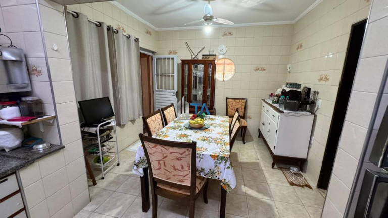 Imagem Casa com 4 Quartos à Venda, 256 m² em Jardim Santana - Campinas Imagem Casa com 4 Quartos à Venda, 256 m² em Jardim Santana - Campinas