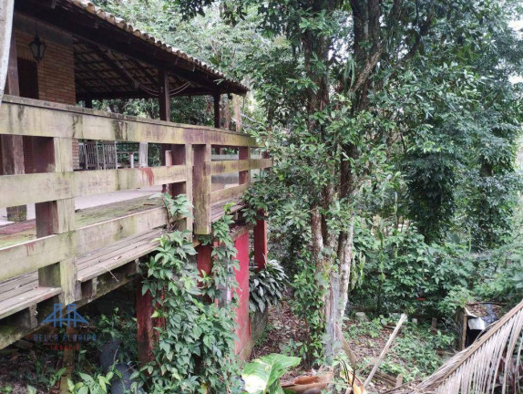 Imagem Casa com 4 Quartos à Venda, 230 m² em Córrego Grande - Florianópolis Imagem Casa com 4 Quartos à Venda, 230 m² em Córrego Grande - Florianópolis