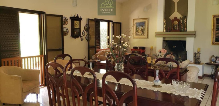 Imagem Chácara com 5 Quartos à Venda, 407 m²