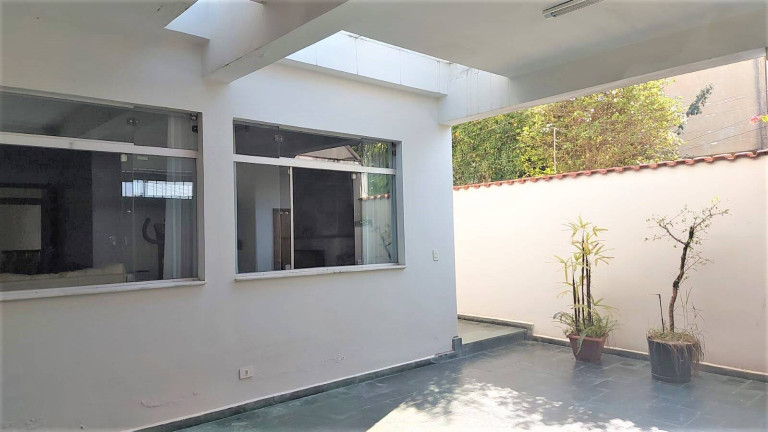 Imagem Casa com 4 Quartos à Venda, 224 m² em Interlagos - São Paulo Imagem Casa com 4 Quartos à Venda, 224 m² em Interlagos - São Paulo
