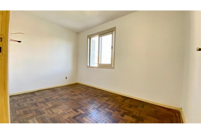 Imagem Imóvel com 2 Quartos à Venda, em Menino Deus - Porto Alegre Imagem Imóvel com 2 Quartos à Venda, em Menino Deus - Porto Alegre