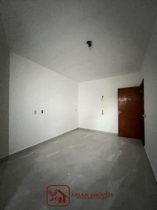 Imagem Casa com 2 Quartos à Venda, 65 m² em Serpa - Caieiras