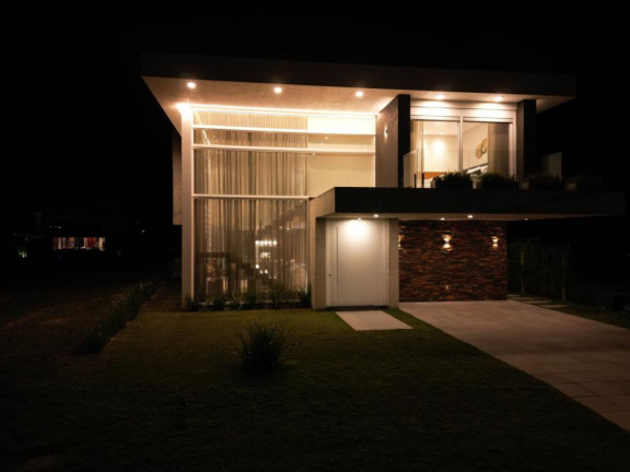 Imagem Casa com 4 Quartos à Venda, 348 m² em Capão Novo - Capao Da Canoa Imagem Casa com 4 Quartos à Venda, 348 m² em Capão Novo - Capao Da Canoa