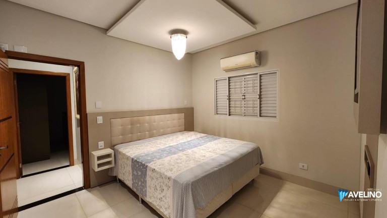 Imagem Sobrado com 3 Quartos à Venda, 260 m² em Amambaí - Campo Grande