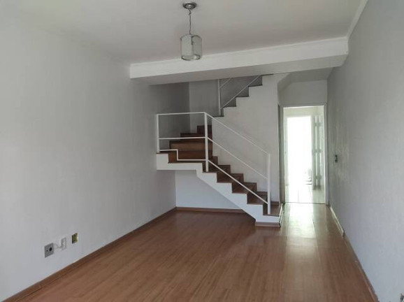 Imagem Casa com 2 Quartos para Alugar, 69 m² em Granja Viana - Cotia Imagem Casa com 2 Quartos para Alugar, 69 m² em Granja Viana - Cotia