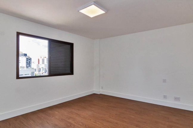 Imagem Apartamento com 2 Quartos à Venda, 126 m² em Pinheiros - São Paulo Imagem Apartamento com 2 Quartos à Venda, 126 m² em Pinheiros - São Paulo