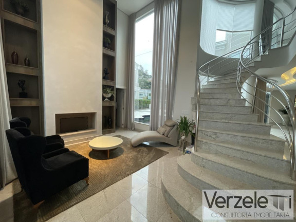 Imagem Casa com 4 Quartos à Venda, 445 m² em Praia Brava - Itajaí Imagem Casa com 4 Quartos à Venda, 445 m² em Praia Brava - Itajaí
