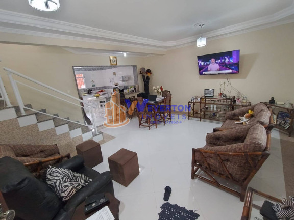 Imagem Casa com 3 Quartos à Venda, 220 m² em Centro - Mongaguá Imagem Casa com 3 Quartos à Venda, 220 m² em Centro - Mongaguá