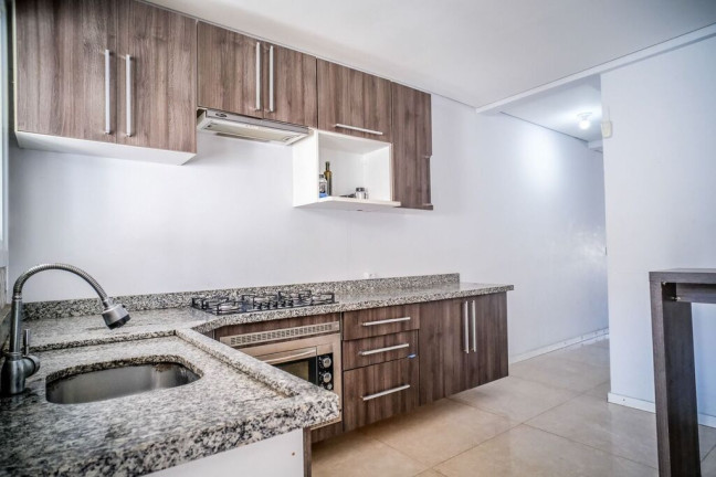 Imagem Casa com 2 Quartos à Venda, 100 m² em Jardim Itu - Porto Alegre Imagem Casa com 2 Quartos à Venda, 100 m² em Jardim Itu - Porto Alegre