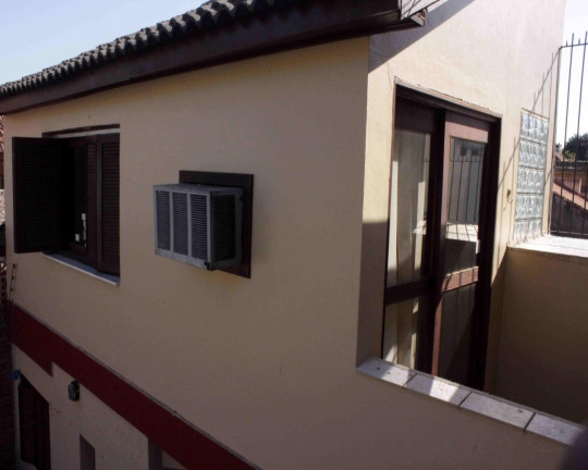 Imagem Casa com 5 Quartos à Venda, 207 m² em Medianeira - Porto Alegre
