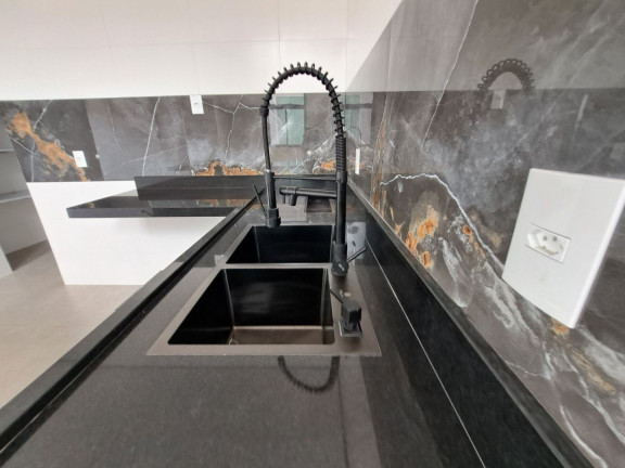 Imagem Casa com 4 Quartos à Venda, 288 m² em Condomínio Santa Isabel - Louveira