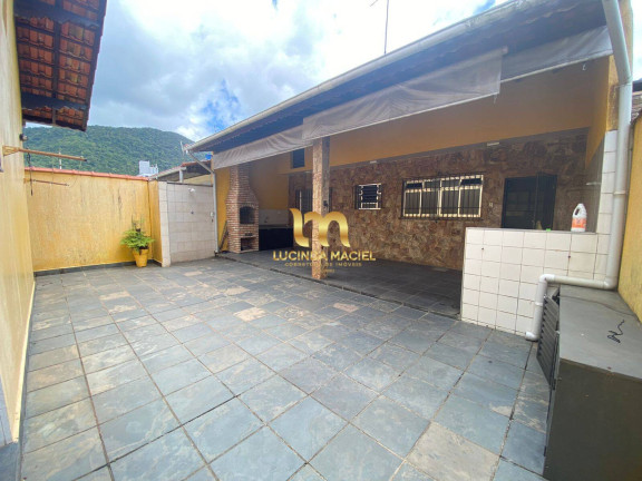 Imagem Casa com 3 Quartos à Venda, 241 m² em Solemar - Praia Grande