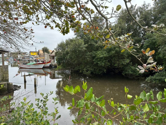 Imagem Casa com 3 Quartos à Venda, 100 m² em Centro - Balneário Barra Do Sul Imagem Casa com 3 Quartos à Venda, 100 m² em Centro - Balneário Barra Do Sul