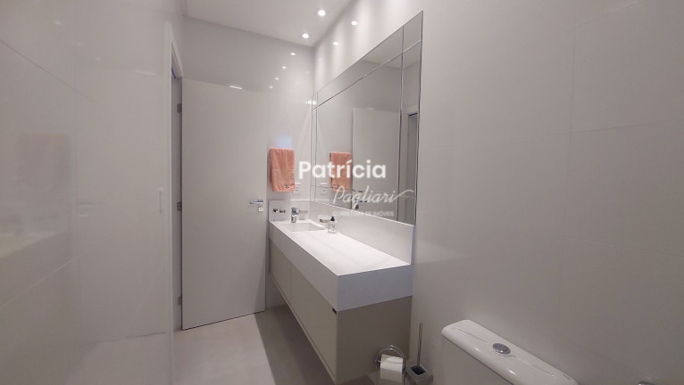 Imagem Apartamento com 3 Quartos à Venda, 131 m² em Meia Praia - Itapema