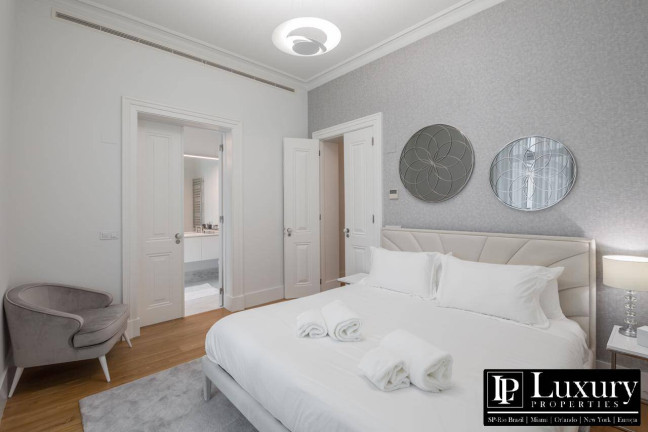 Imagem Apartamento com 3 Quartos à Venda, 190 m² em Centro - Lisboa Imagem Apartamento com 3 Quartos à Venda, 190 m² em Centro - Lisboa