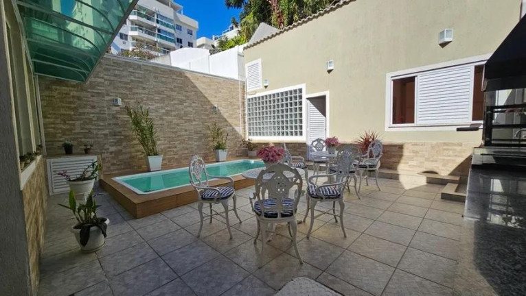 Imagem Casa com 4 Quartos à Venda, 214 m² em Taquara - Rio De Janeiro