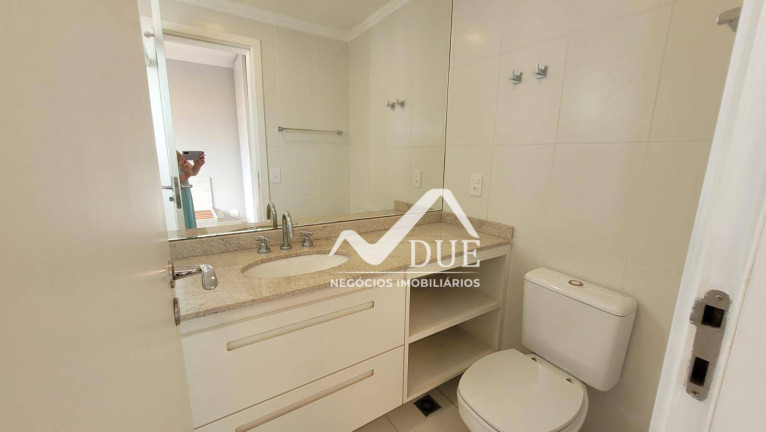 Imagem Apartamento com 3 Quartos à Venda, 155 m² em Embaré - Santos Imagem Apartamento com 3 Quartos à Venda, 155 m² em Embaré - Santos