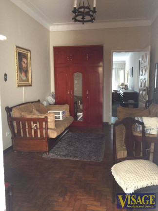 Imagem Casa com 4 Quartos à Venda, em Centro - Jacareí Imagem Casa com 4 Quartos à Venda, em Centro - Jacareí
