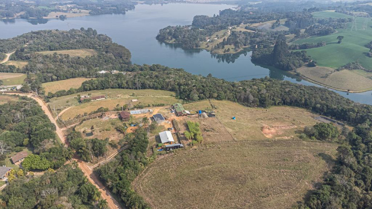 Imagem Imóvel com 1 Quarto à Venda, 22.000 m² em Vila David Antônio - Campo Largo Imagem Imóvel com 1 Quarto à Venda, 22.000 m² em Vila David Antônio - Campo Largo