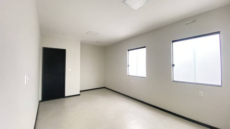 Imagem Casa com 3 Quartos à Venda, 145 m² em Sim - Feira De Santana Imagem Casa com 3 Quartos à Venda, 145 m² em Sim - Feira De Santana