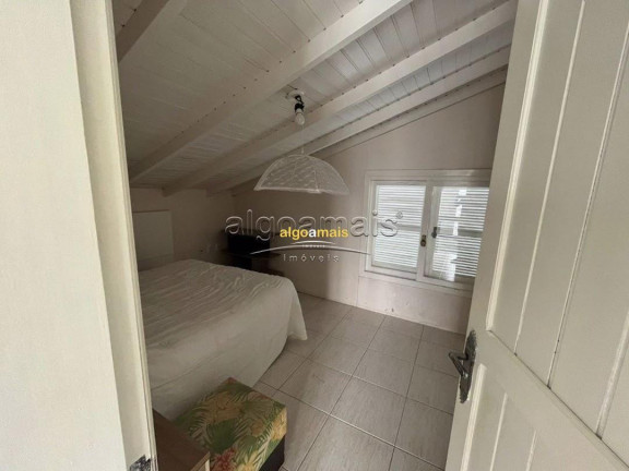 Imagem Casa com 7 Quartos à Venda, em Noiva Do Mar - Xangri-lá Imagem Casa com 7 Quartos à Venda, em Noiva Do Mar - Xangri-lá