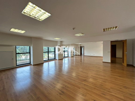 Sala Comercial para Alugar, 293 m² em Asa Norte - Brasília