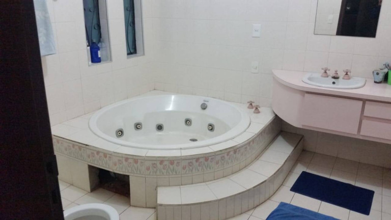 Imagem Casa com 3 Quartos à Venda, 350 m² em Vila Trujillo - Sorocaba Imagem Casa com 3 Quartos à Venda, 350 m² em Vila Trujillo - Sorocaba