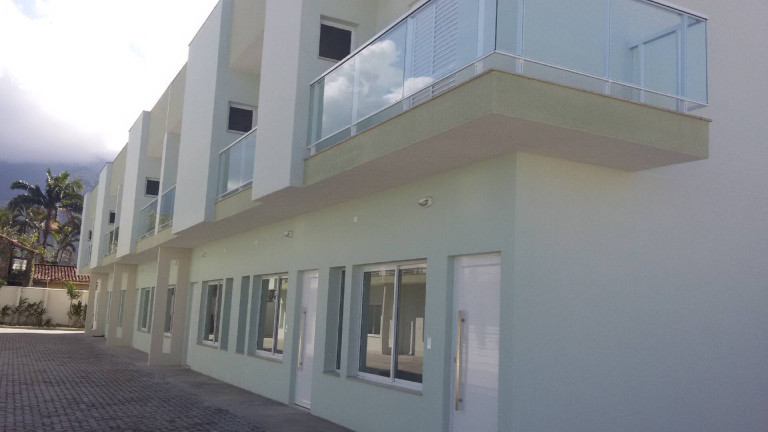 Imagem Sobrado com 3 Quartos à Venda, 106 m² em Massaguaçu - Caraguatatuba Imagem Sobrado com 3 Quartos à Venda, 106 m² em Massaguaçu - Caraguatatuba