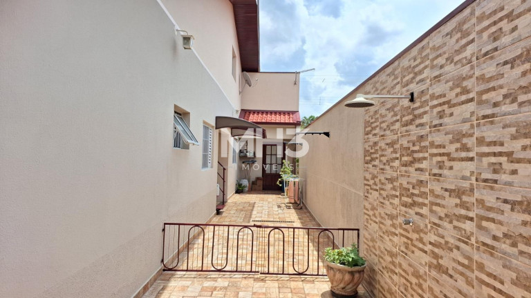 Imagem Casa com 4 Quartos à Venda, 215 m² em Vila Menuzzo - Sumaré Imagem Casa com 4 Quartos à Venda, 215 m² em Vila Menuzzo - Sumaré