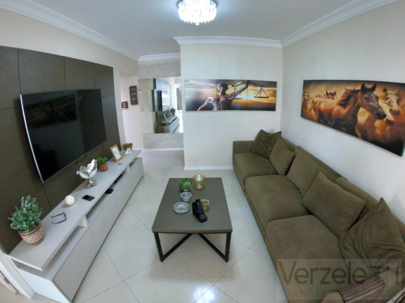 Imagem Apartamento com 3 Quartos à Venda, 190 m² em Centro - Balneário Camboriú